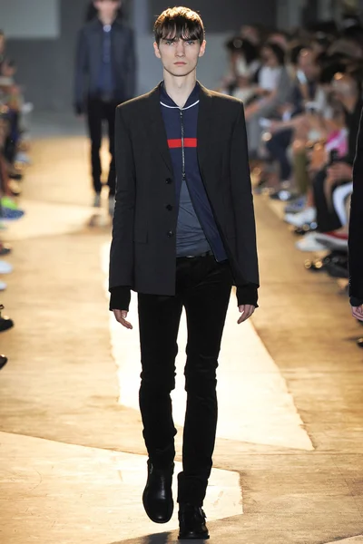 Look 2